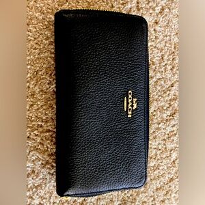 Large Coach Wallet